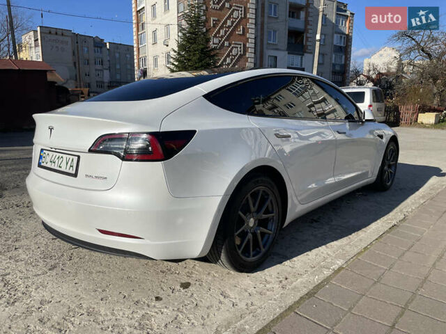 Білий Тесла Модель 3, об'ємом двигуна 0 л та пробігом 79 тис. км за 20500 $, фото 4 на Automoto.ua