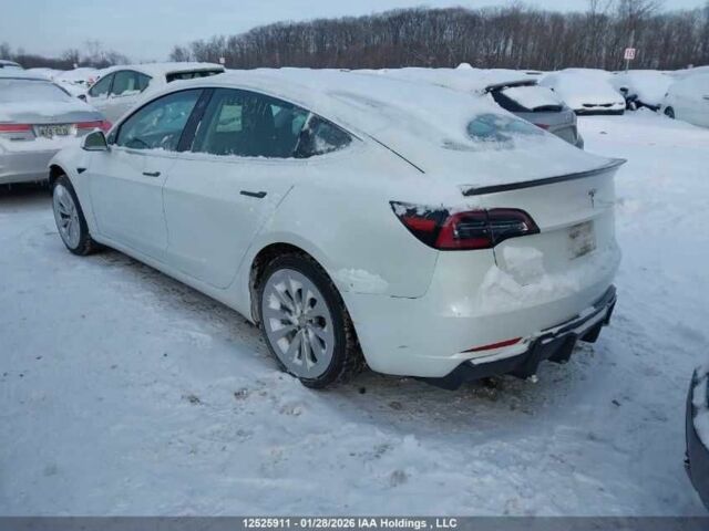 Белый Тесла Модель 3, объемом двигателя 0 л и пробегом 118 тыс. км за 10800 $, фото 2 на Automoto.ua
