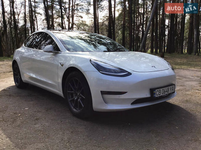 Белый Тесла Модель 3, объемом двигателя 0 л и пробегом 70 тыс. км за 20300 $, фото 11 на Automoto.ua