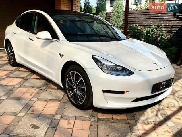 Білий Тесла Модель 3, об'ємом двигуна 0 л та пробігом 34 тис. км за 20990 $, фото 5 на Automoto.ua