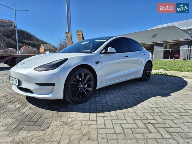 Тесла Модель 3 2020 у Мукачеве на Automoto.ua Білий Тесла Модель 3, об'ємом двигуна 0 л та пробігом 160 тис. км за 18499 $, фото 4 на Automoto.ua