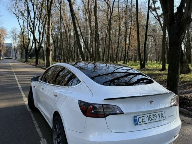 Білий Тесла Модель 3, об'ємом двигуна 0 л та пробігом 103 тис. км за 20000 $, фото 4 на Automoto.ua