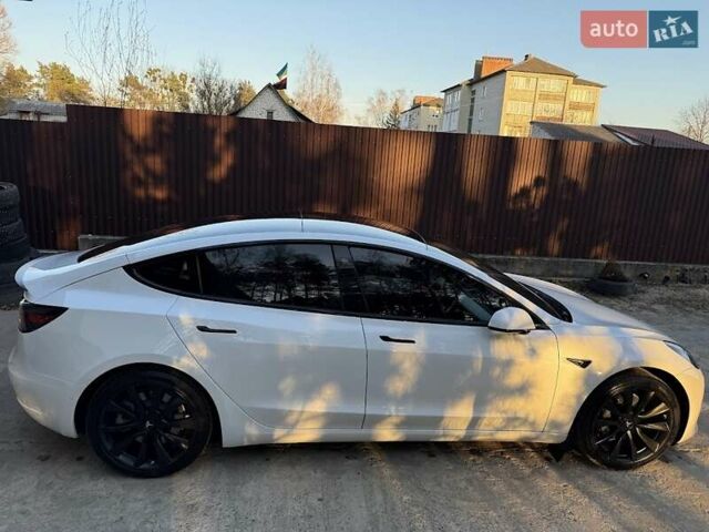 Белый Тесла Модель 3, объемом двигателя 0 л и пробегом 54 тыс. км за 21700 $, фото 31 на Automoto.ua
