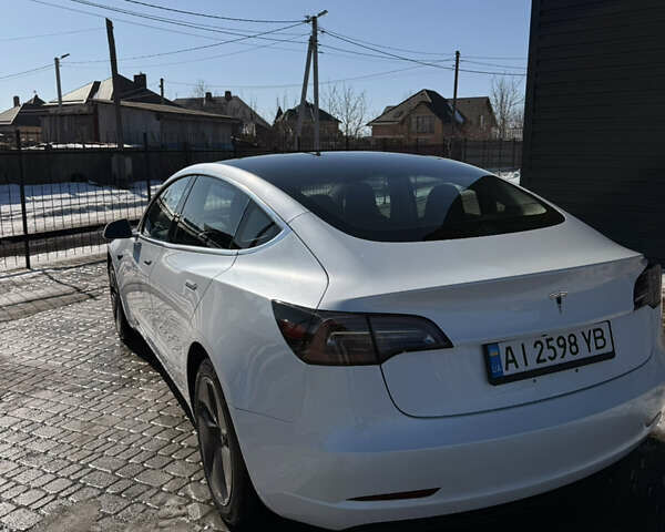 Білий Тесла Модель 3, об'ємом двигуна 0 л та пробігом 117 тис. км за 16500 $, фото 11 на Automoto.ua