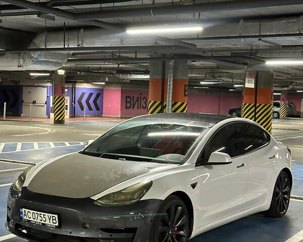 Білий Тесла Модель 3, об'ємом двигуна 0 л та пробігом 116 тис. км за 18500 $, фото 4 на Automoto.ua