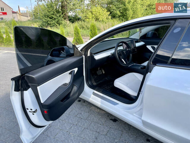 Білий Тесла Модель 3, об'ємом двигуна 0 л та пробігом 79 тис. км за 20500 $, фото 14 на Automoto.ua
