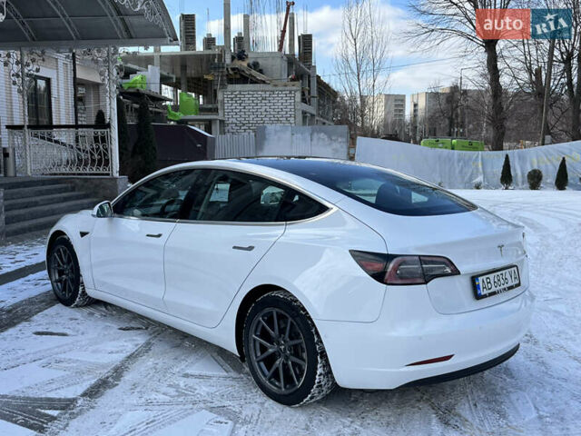 Белый Тесла Модель 3, объемом двигателя 0 л и пробегом 63 тыс. км за 19500 $, фото 39 на Automoto.ua