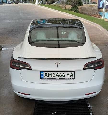 Белый Тесла Модель 3, объемом двигателя 0 л и пробегом 133 тыс. км за 17399 $, фото 4 на Automoto.ua