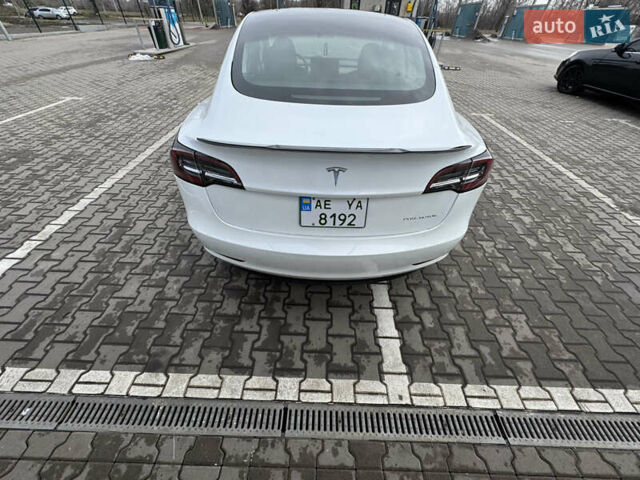 Білий Тесла Модель 3, об'ємом двигуна 0 л та пробігом 41 тис. км за 22500 $, фото 6 на Automoto.ua