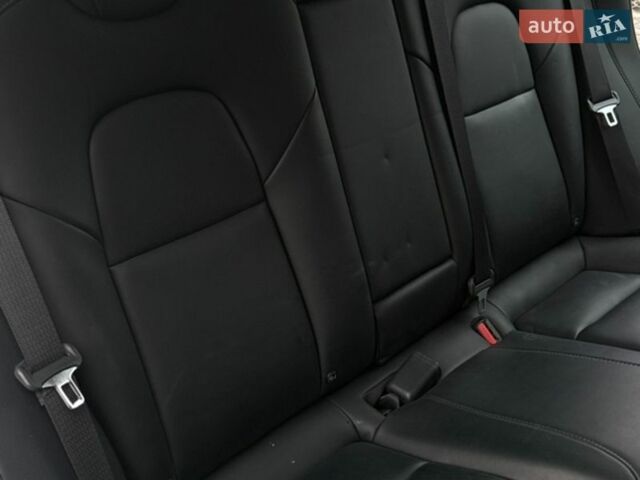 Белый Тесла Модель 3, объемом двигателя 0 л и пробегом 118 тыс. км за 18500 $, фото 14 на Automoto.ua