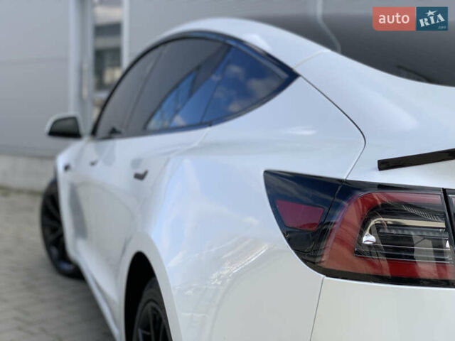 Тесла Модель 3 2020 у Івано-Франківську на Automoto.ua Білий Тесла Модель 3, об'ємом двигуна 0 л та пробігом 145 тис. км за 14850 $, фото 70 на Automoto.ua