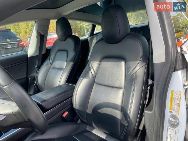 Білий Тесла Модель 3, об'ємом двигуна 0 л та пробігом 182 тис. км за 15900 $, фото 17 на Automoto.ua