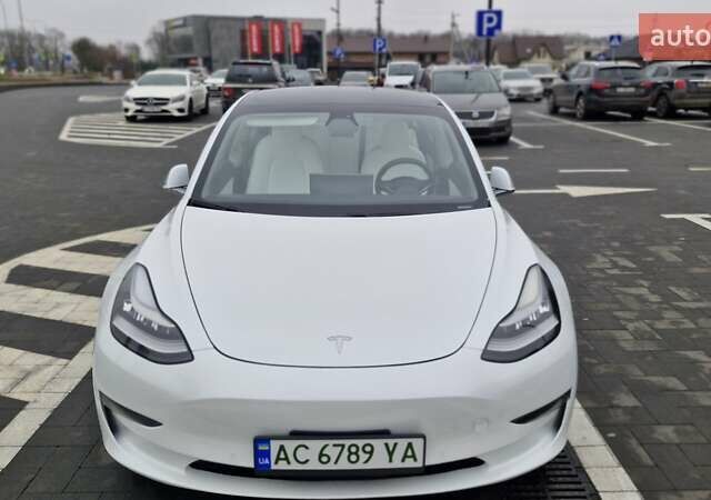 Белый Тесла Модель 3, объемом двигателя 0 л и пробегом 93 тыс. км за 16800 $, фото 4 на Automoto.ua