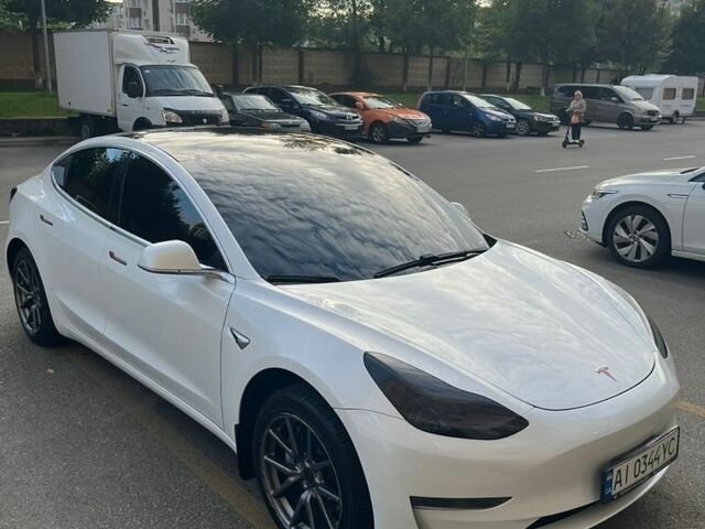 Білий Тесла Модель 3, об'ємом двигуна 0 л та пробігом 59 тис. км за 17500 $, фото 14 на Automoto.ua