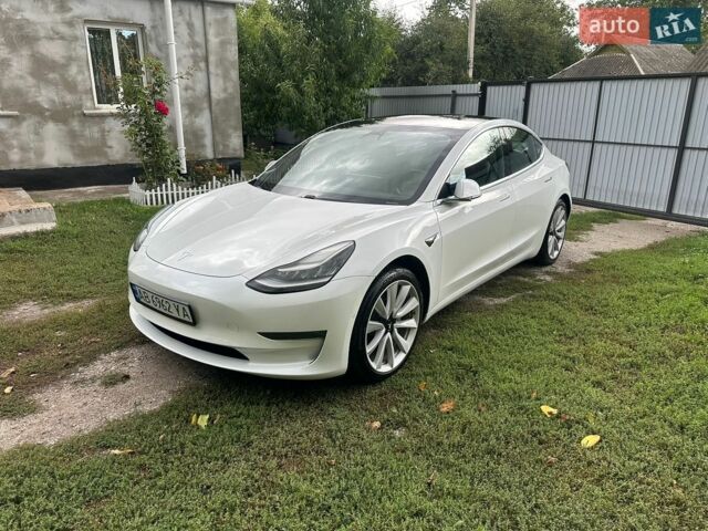 Білий Тесла Модель 3, об'ємом двигуна 0 л та пробігом 136 тис. км за 12500 $, фото 3 на Automoto.ua