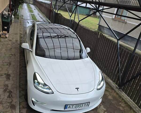 Белый Тесла Модель 3, объемом двигателя 0 л и пробегом 91 тыс. км за 17499 $, фото 11 на Automoto.ua