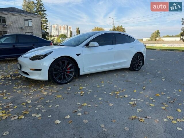 Белый Тесла Модель 3, объемом двигателя 0 л и пробегом 146 тыс. км за 18700 $, фото 18 на Automoto.ua