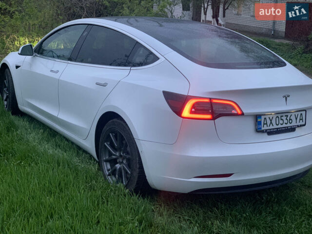 Белый Тесла Модель 3, объемом двигателя 0 л и пробегом 75 тыс. км за 19950 $, фото 7 на Automoto.ua