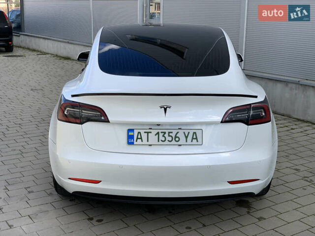 Тесла Модель 3 2020 у Івано-Франківську на Automoto.ua Білий Тесла Модель 3, об'ємом двигуна 0 л та пробігом 145 тис. км за 14850 $, фото 76 на Automoto.ua
