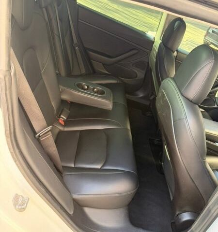 Белый Тесла Модель 3, объемом двигателя 0 л и пробегом 85 тыс. км за 16000 $, фото 30 на Automoto.ua