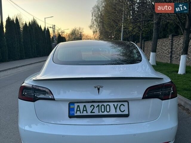 Белый Тесла Модель 3, объемом двигателя 0 л и пробегом 112 тыс. км за 15100 $, фото 8 на Automoto.ua