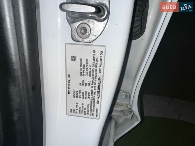 Белый Тесла Модель 3, объемом двигателя 0 л и пробегом 152 тыс. км за 15500 $, фото 28 на Automoto.ua