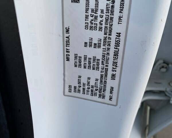 Белый Тесла Модель 3, объемом двигателя 0 л и пробегом 101 тыс. км за 19400 $, фото 17 на Automoto.ua