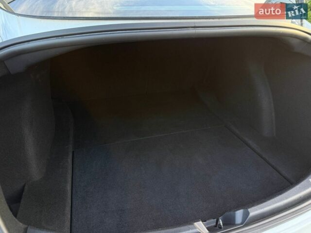 Белый Тесла Модель 3, объемом двигателя 0 л и пробегом 120 тыс. км за 15199 $, фото 71 на Automoto.ua