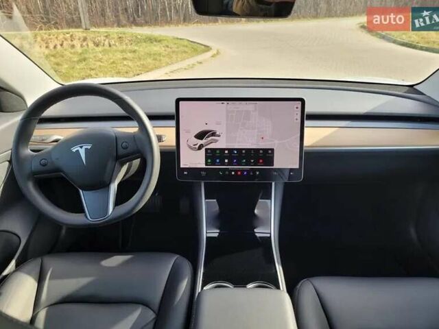 Білий Тесла Модель 3, об'ємом двигуна 0 л та пробігом 47 тис. км за 26200 $, фото 11 на Automoto.ua