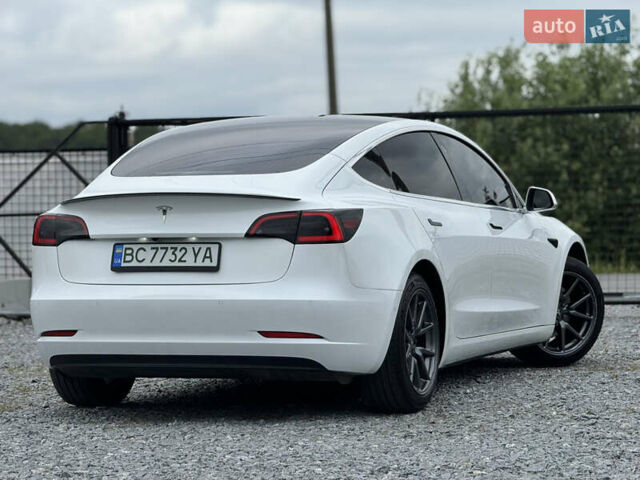 Білий Тесла Модель 3, об'ємом двигуна 0 л та пробігом 120 тис. км за 17500 $, фото 30 на Automoto.ua