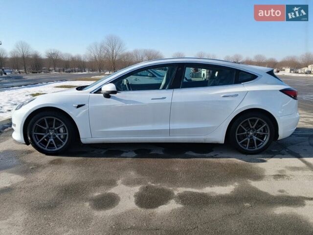 Белый Тесла Модель 3, объемом двигателя 0 л и пробегом 192 тыс. км за 17799 $, фото 4 на Automoto.ua