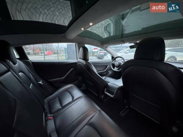 Белый Тесла Модель 3, объемом двигателя 0 л и пробегом 155 тыс. км за 12200 $, фото 8 на Automoto.ua