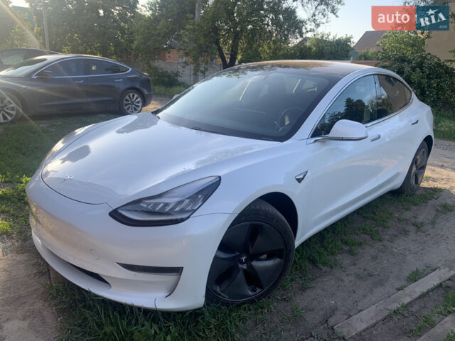 Білий Тесла Модель 3, об'ємом двигуна 0 л та пробігом 75 тис. км за 19950 $, фото 35 на Automoto.ua