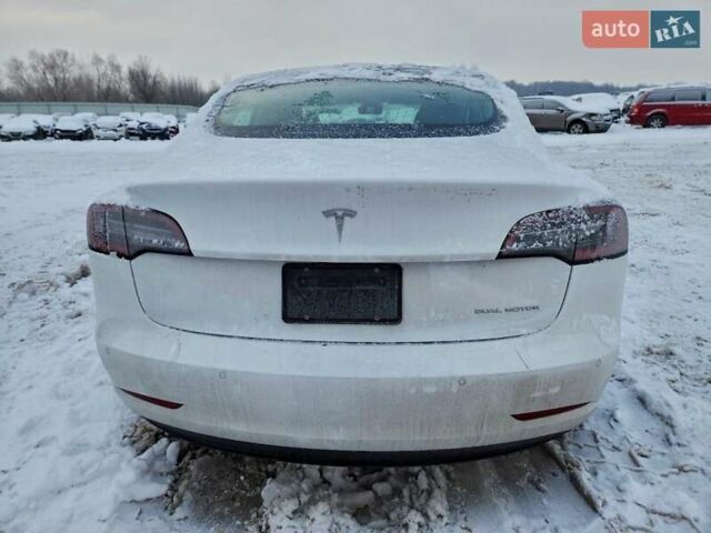 Белый Тесла Модель 3, объемом двигателя 0 л и пробегом 72 тыс. км за 5200 $, фото 5 на Automoto.ua