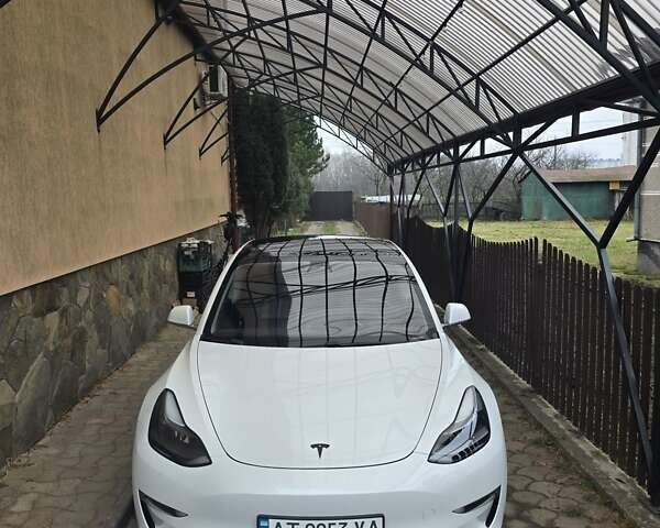 Белый Тесла Модель 3, объемом двигателя 0 л и пробегом 91 тыс. км за 17499 $, фото 5 на Automoto.ua