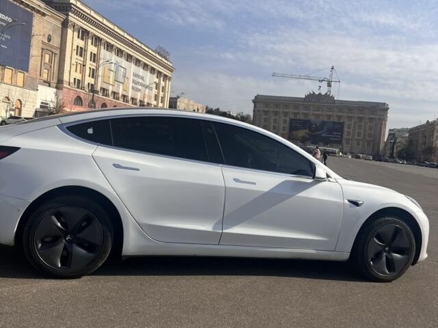 Білий Тесла Модель 3, об'ємом двигуна 0 л та пробігом 83 тис. км за 21000 $, фото 9 на Automoto.ua