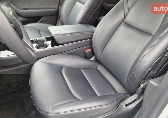 Білий Тесла Модель 3, об'ємом двигуна 0 л та пробігом 142 тис. км за 16900 $, фото 19 на Automoto.ua