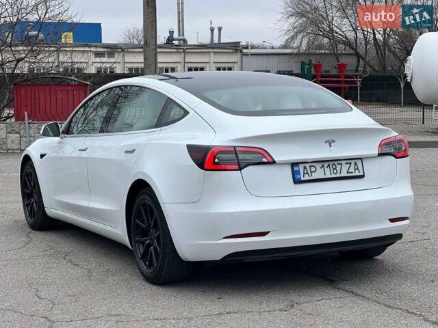 Білий Тесла Модель 3, об'ємом двигуна 0 л та пробігом 47 тис. км за 18500 $, фото 8 на Automoto.ua