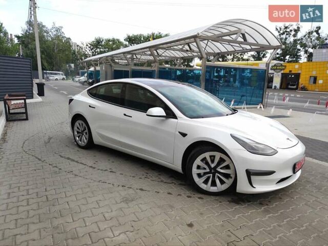 Білий Тесла Модель 3, об'ємом двигуна 0 л та пробігом 44 тис. км за 18999 $, фото 6 на Automoto.ua