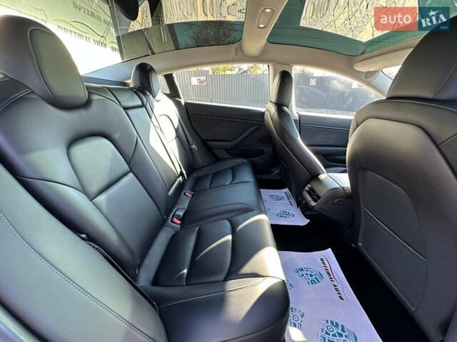 Белый Тесла Модель 3, объемом двигателя 0 л и пробегом 108 тыс. км за 17950 $, фото 17 на Automoto.ua