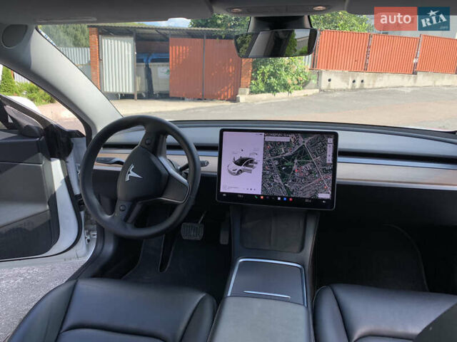 Белый Тесла Модель 3, объемом двигателя 0 л и пробегом 99 тыс. км за 20000 $, фото 14 на Automoto.ua