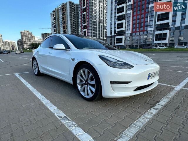 Белый Тесла Модель 3, объемом двигателя 0 л и пробегом 189 тыс. км за 17500 $, фото 3 на Automoto.ua