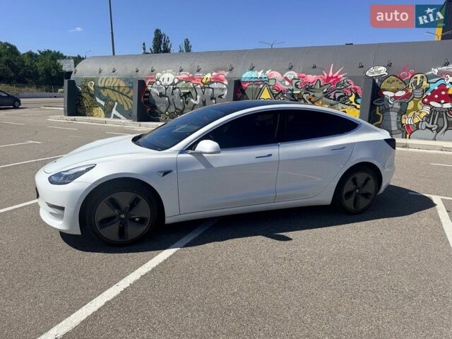 Білий Тесла Модель 3, об'ємом двигуна 0 л та пробігом 116 тис. км за 19500 $, фото 6 на Automoto.ua