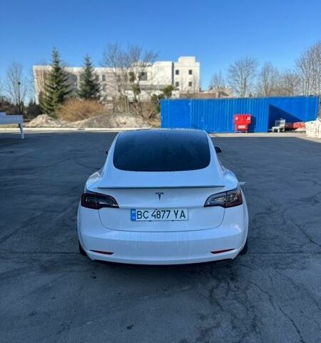 Белый Тесла Модель 3, объемом двигателя 0 л и пробегом 165 тыс. км за 14500 $, фото 5 на Automoto.ua