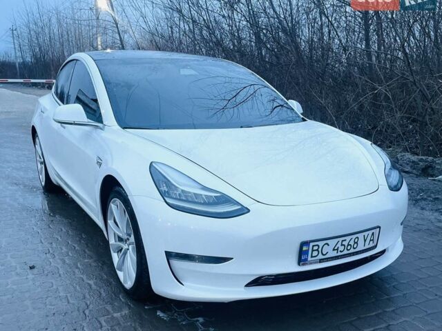 Білий Тесла Модель 3, об'ємом двигуна 0 л та пробігом 101 тис. км за 16000 $, фото 7 на Automoto.ua