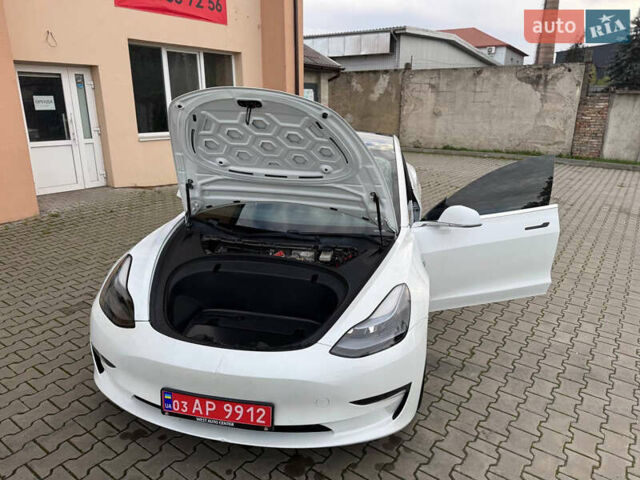 Білий Тесла Модель 3, об'ємом двигуна 0 л та пробігом 192 тис. км за 13400 $, фото 32 на Automoto.ua