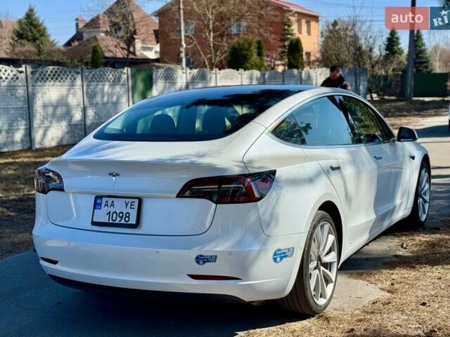 Белый Тесла Модель 3, объемом двигателя 0 л и пробегом 93 тыс. км за 13999 $, фото 5 на Automoto.ua