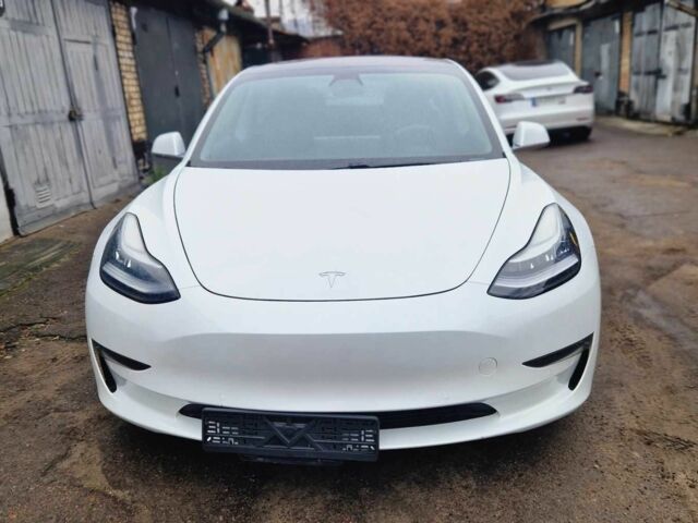 Білий Тесла Модель 3, об'ємом двигуна 0 л та пробігом 142 тис. км за 16900 $, фото 22 на Automoto.ua