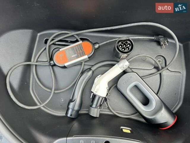 Білий Тесла Модель 3, об'ємом двигуна 0 л та пробігом 59 тис. км за 22500 $, фото 8 на Automoto.ua