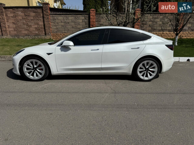 Білий Тесла Модель 3, об'ємом двигуна 0 л та пробігом 195 тис. км за 19000 $, фото 4 на Automoto.ua